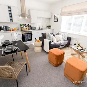  Apartment The Artist's Escape By Grandeur Property United Kingdom